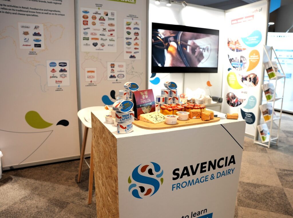 Image par défaut illustrant le propos de l'article Participation de Savencia au Sommet mondial du lait de la FIL en 2024 Terroirs de lait